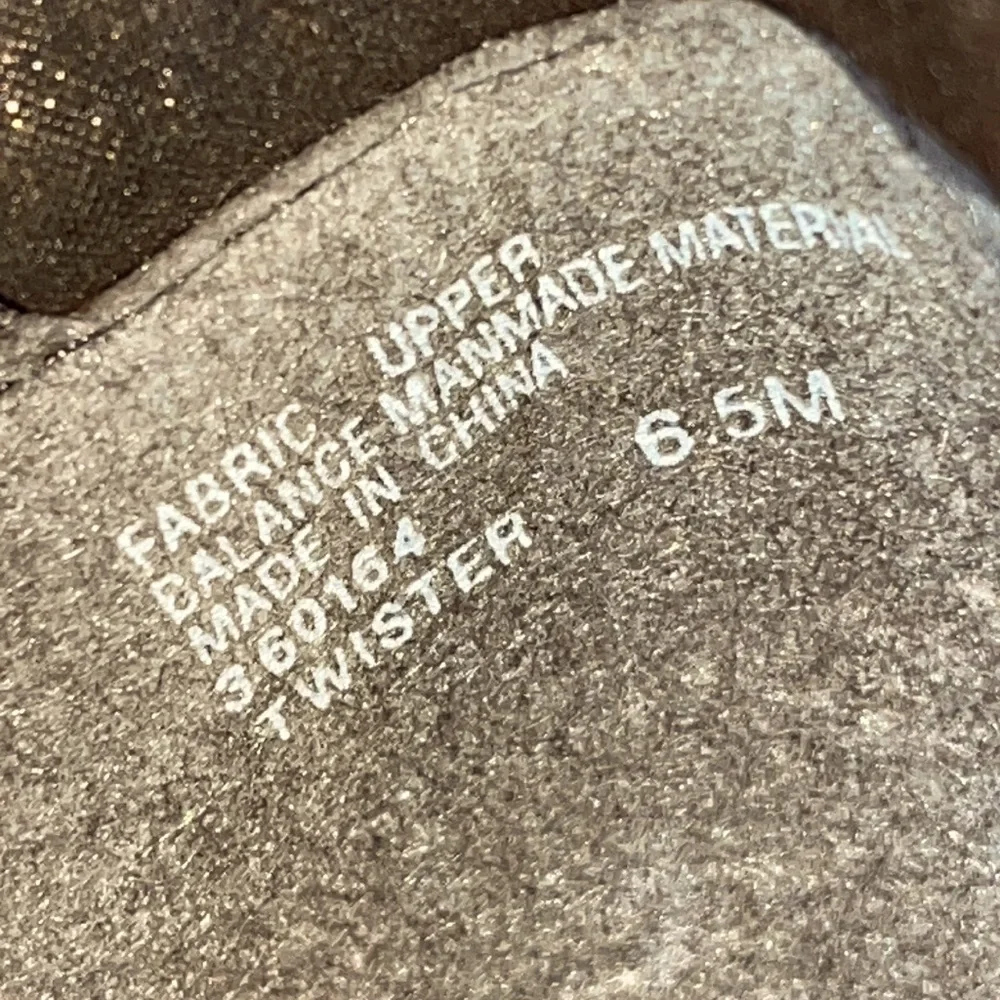 Mootsies Tootsies Collection Sparkly Bronze Fabric Sandals 6.5 M - Picture 7 of 8